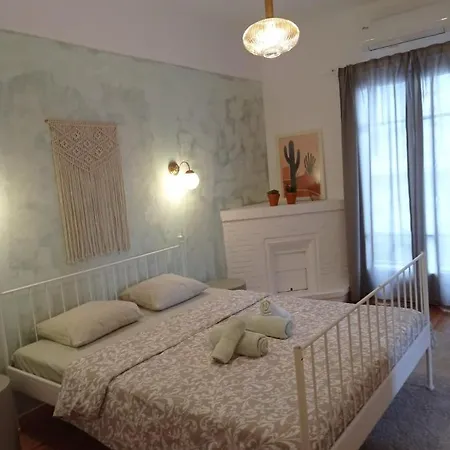 Santa Sofia Apartment *